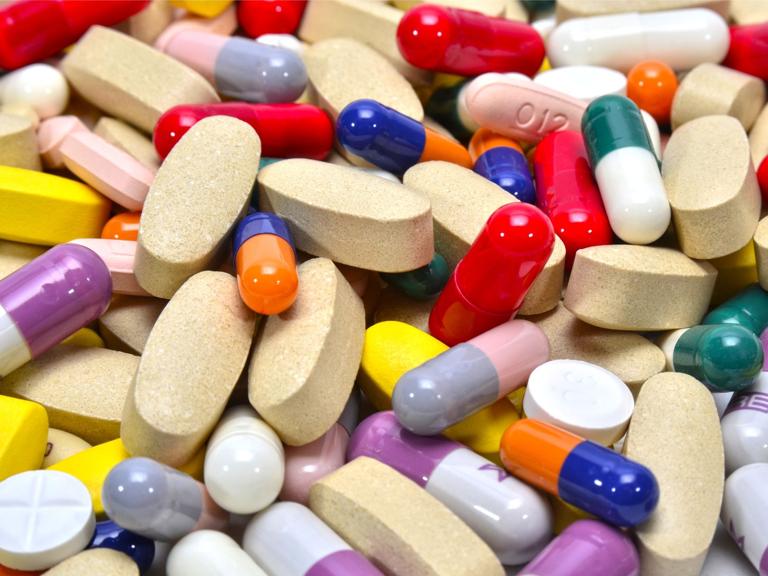 Si possono vendere medicinali on line, senza essere farmacist...