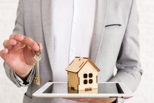 Separazioni. Il comproprietario non assegnatario della casa c...