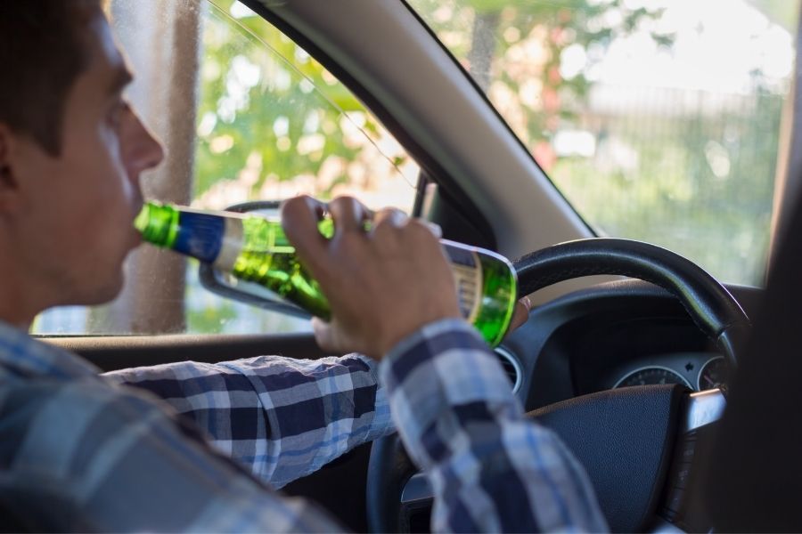 Guida in stato di ebbrezza: no alla confisca se il tasso alco...