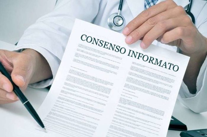 Consenso informato. Non può dirsi idonea la sottoscrizione, d...