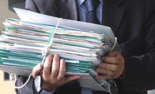 Integra il delitto di falso materiale in atto pubblico fidefa...