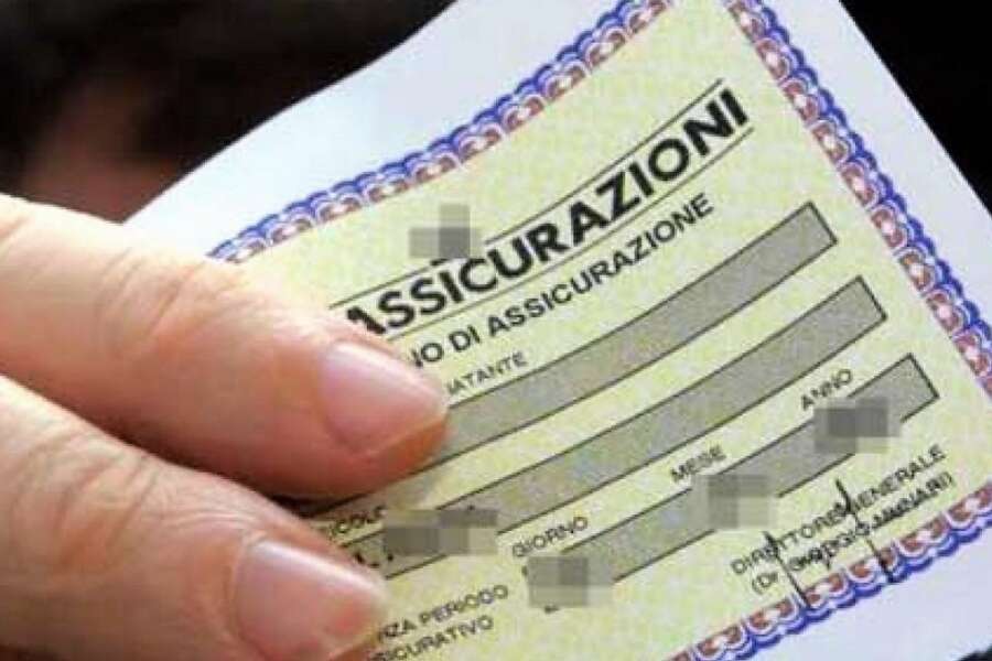In tema di falso documentale, l’ordine di servizio e il verba...