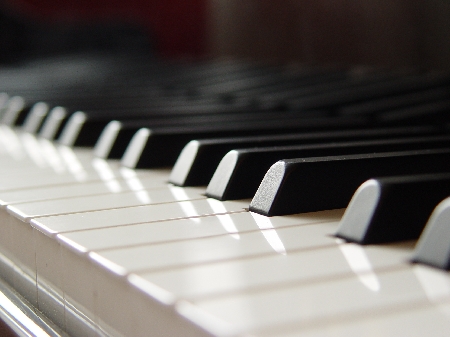 Il PM chiede il sequestro probatorio del pianoforte: ha i tas...