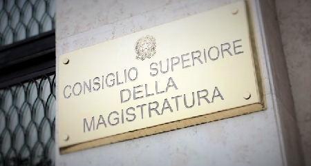 Ingiustificabili ritardi del giudice (Presidente di sezione) ...