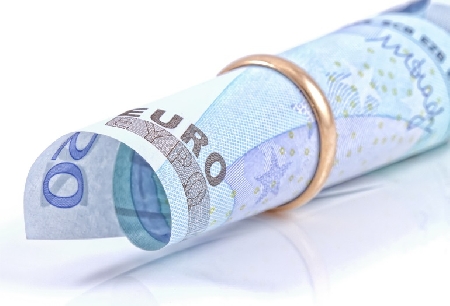 Assegno divorzile tra tenore di vita e autosufficienza econom...