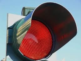 Passa con il rosso: l’automobilista deve dimostrare il malfun...