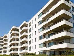 L’amministratore del condominio deve agire con la diligenza d...
