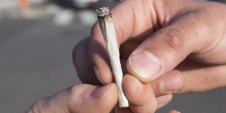 Il militare che è consumatore di sostanze stupefacenti non pu...