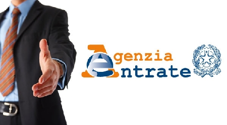 Trapani. Funzionario dell'agenzia delle Entrate di Trapani, a...