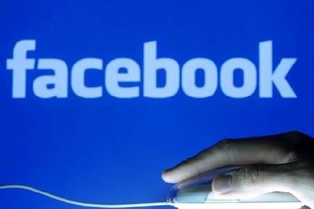 L’offesa alla reputazione altrui propagata tramite web, essen...