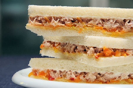 Ladro, disoccupato e tossicodipendente ruba un tramezzino: co...