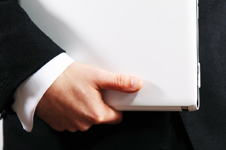 È diffamazione se l’ispettore del lavoro dà del “testa di c.”...