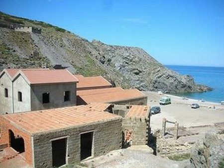 Illecito edilizio: il nudo proprietario non risponde penalmen...