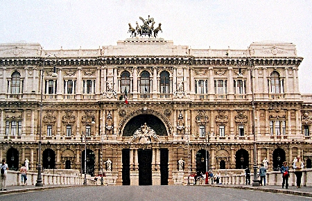 Potere del giudice del riesame di annullare l’ordinanza genet...