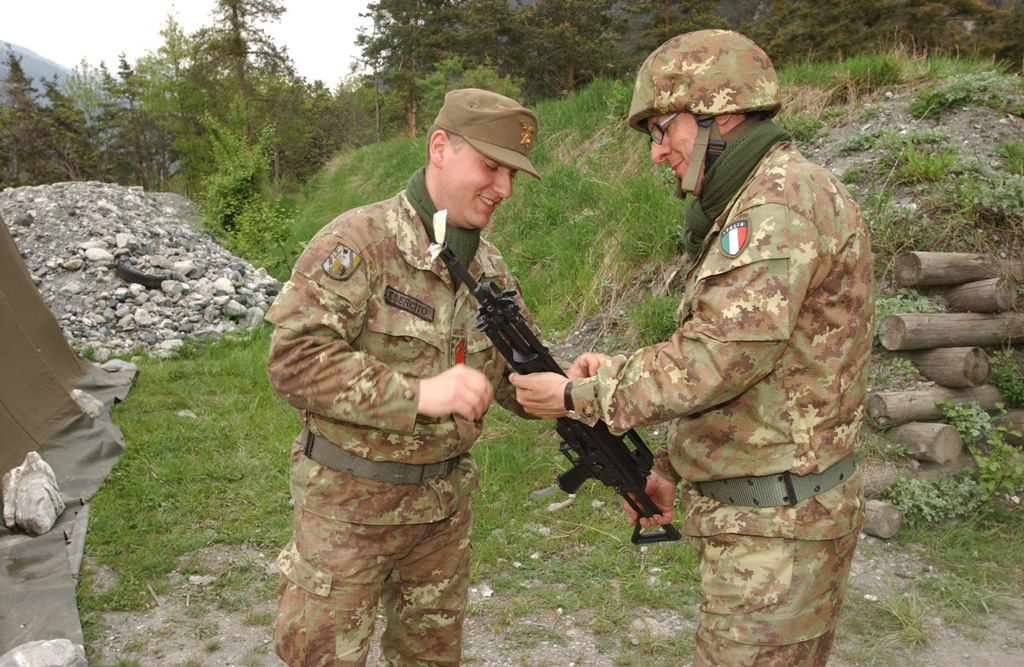 Il dipendente civile o militare dello Stato che cessi dal ser...