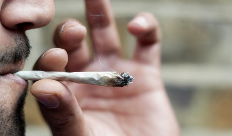 Al Carabiniere che fa uso di cannabis light si applica la san...