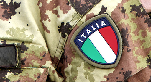 I giudizi formulati con le schede valutative sugli ufficiali,...