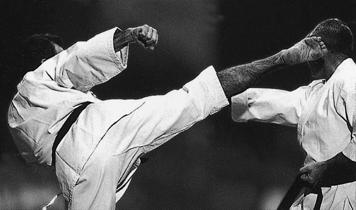 Prova d'esame di karate. Colpito al naso. Spetta il risar...