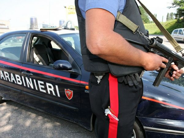 Violata consegna per due appuntati dei Carabinieri. Non hanno...