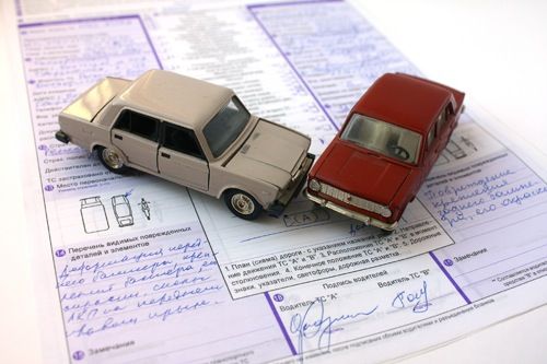 In caso di scontro tra veicoli, l'applicazione della pres...