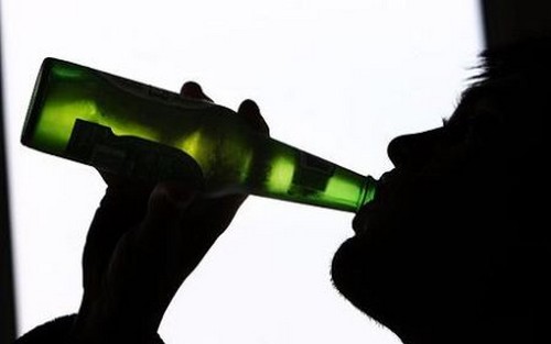 Scappare durante l'alcol test integra il reato di resiste...