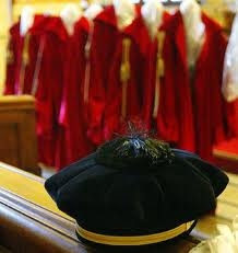 La sentenza che reintegra Corrado Carnevale nelle funzioni di...